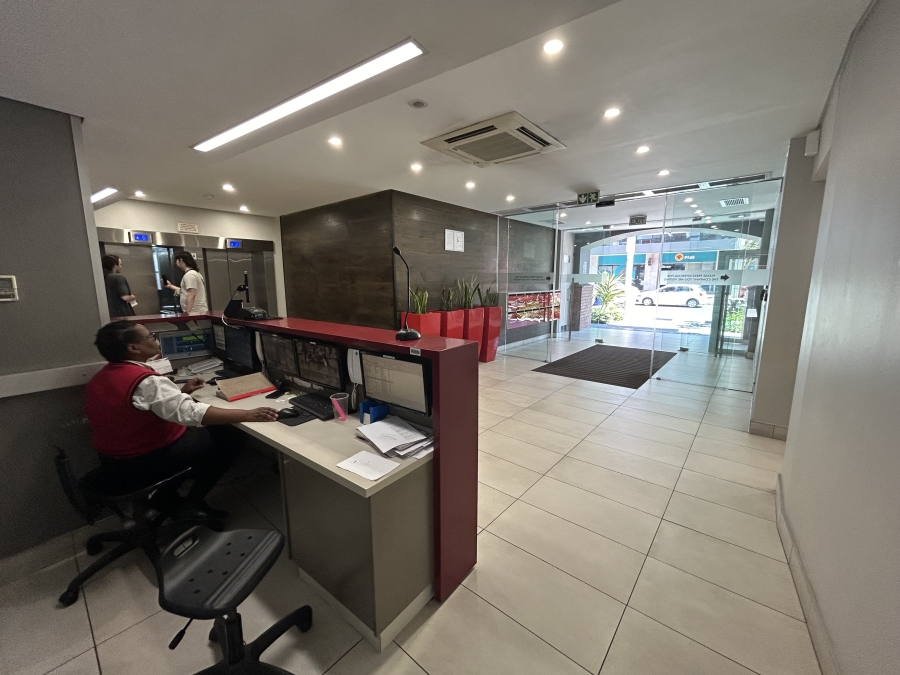 To Let Commercial Property for Rent in Green Point Western Cape